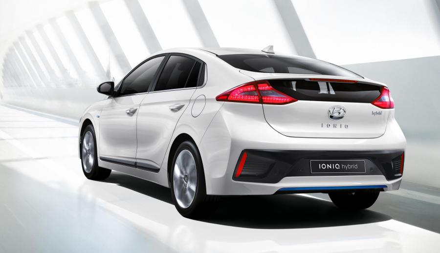  Hyundai IONIQ hybrid (AE) 2016 года  (WW) (фото 31 из 38)